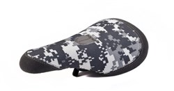 Digital Camo Pivotal Saddle